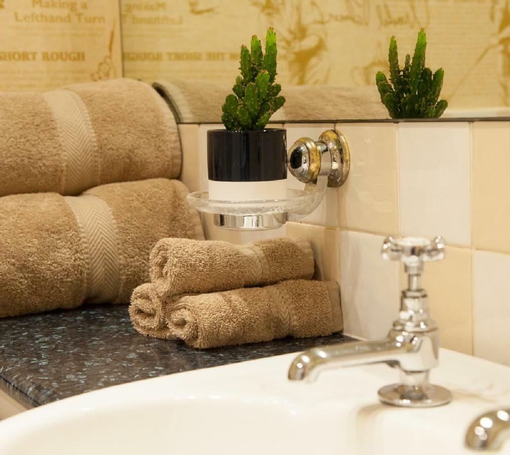 Dunperrogh Apartment